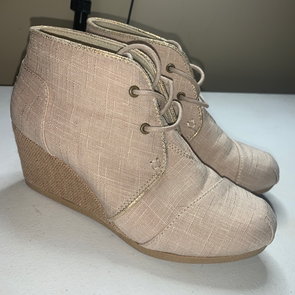 BOBS from Skechers Women's High Notes Wedge Boot